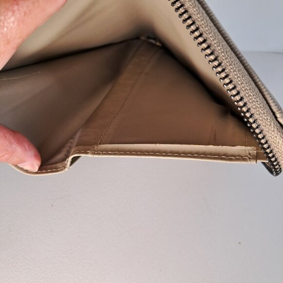 Badgley Mischka Zip Around Flap Front Pocket Taupe Wallet - Picture 9 of 12